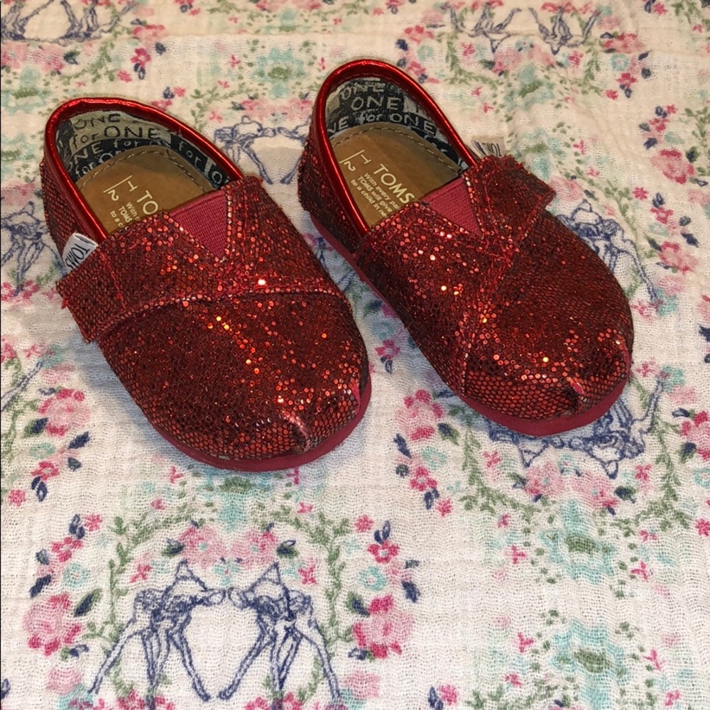 Used Red Glitter Toms